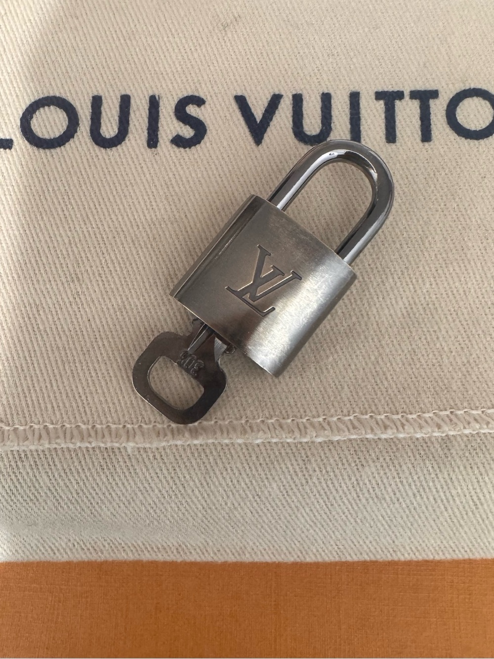 Louis Vuitton Silver-Tone Gun Metal Padlock and Key 305
